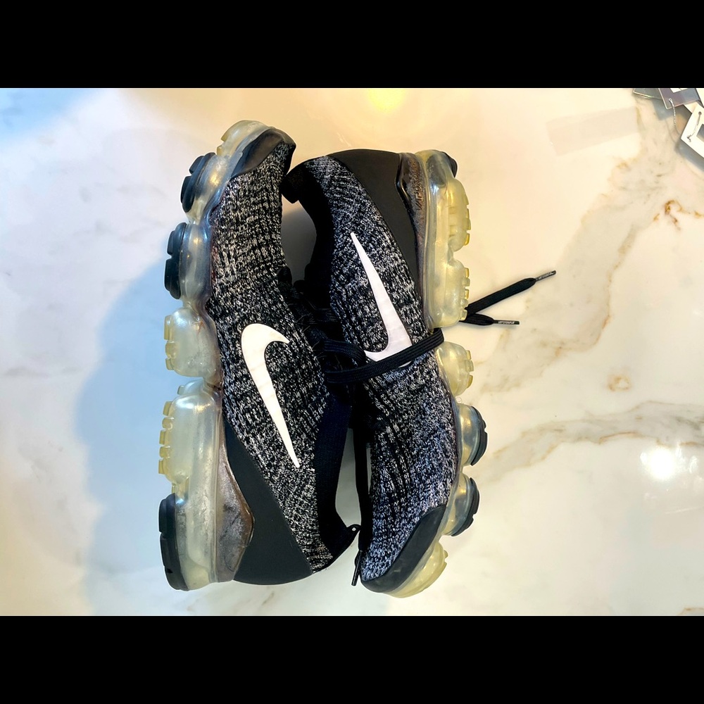 Nike Air VaporMax Flyknit Black White | Men’s Size 10.5